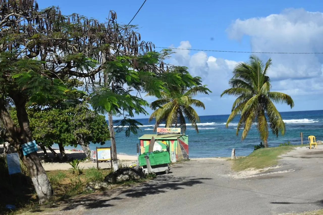 Holiday home Kaz A Klemence Gite Creole Avec Piscine Et Table Dhotes A Anse Bertrand Guadeloupe